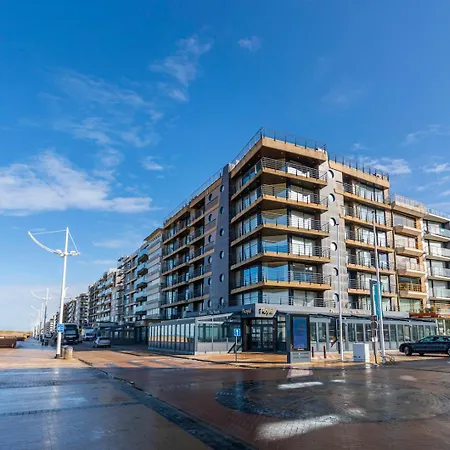 Royal 0303 - 2 Slaapkamers Tot 6p - Prachtig Zeezicht - Met Garage *