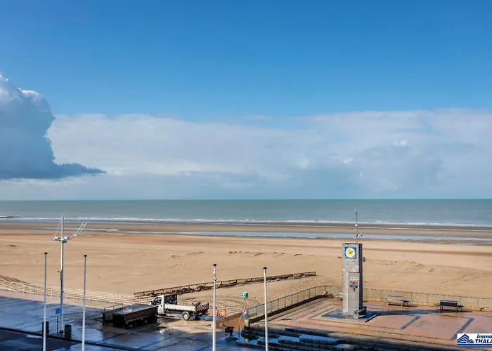 Royal 0303 - 2 Slaapkamers Tot 6p - Prachtig Zeezicht - Met Garage Koksijde